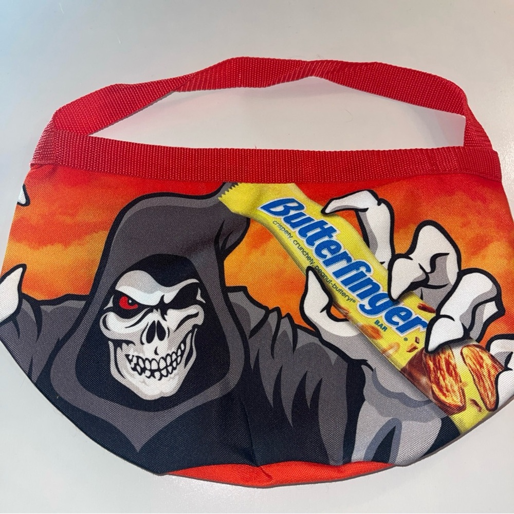 Spirit Halloween bucket Bag Tote Bag butterfinger Limited edition